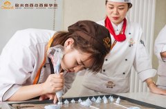 <b>合肥学什么技术工资高?学技术有门槛吗?</b>