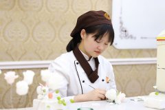 初中毕业女生学什么技术?什么专业前景好?