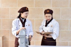 低学历女生适合的职业?什么行业挣钱?