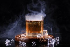 调酒师哪个学校好？学多久能出师？