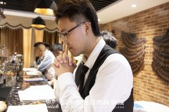 【新生故事】魏宇:从“烈火英雄”转行学调酒,是别样的精彩!